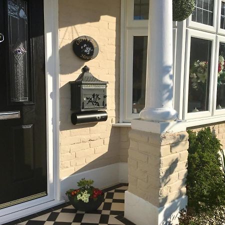 Cherry Tree House Bed & Breakfast Bournemouth Exterior foto